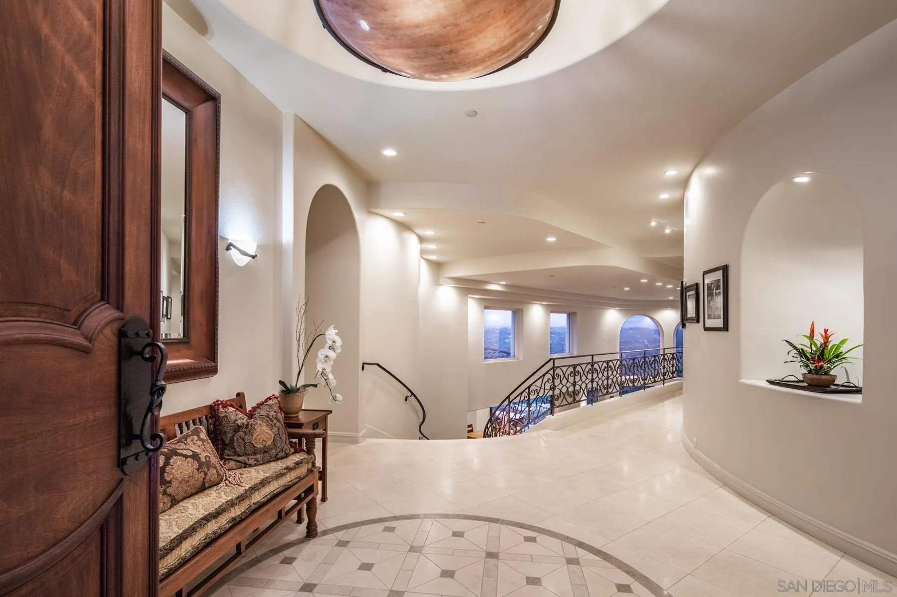 1375 Este Vista Court Encinitas, CA 92024 - Photo 11 of 31 a living room with furniture