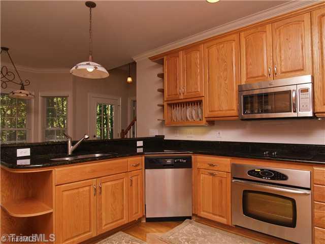 8609 Case Ridge Drive Oak Ridge, NC 27310 - Photo 3 of 16 Kitchen.