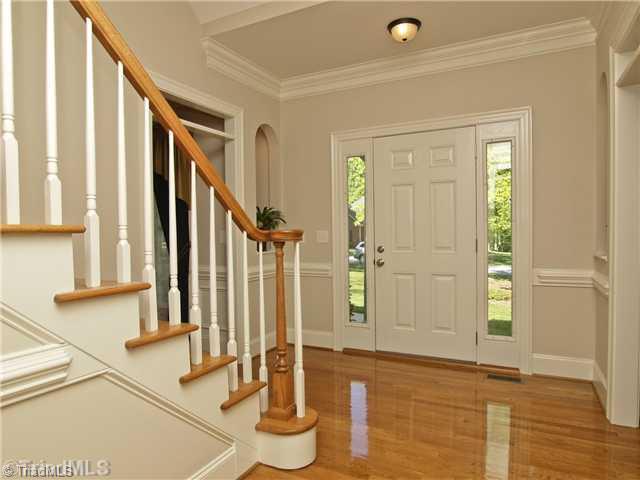 8609 Case Ridge Drive Oak Ridge, NC 27310 - Photo 8 of 16 Entry.