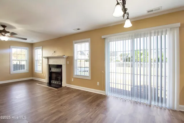 $2,250 | 614 Stagecoach Drive, Jacksonville, NC 28546