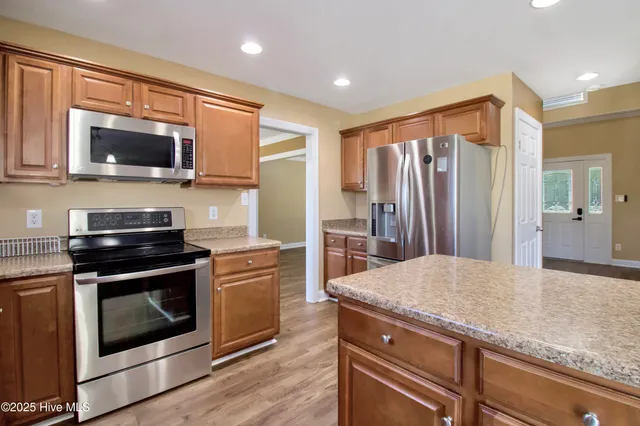 $2,250 | 614 Stagecoach Drive, Jacksonville, NC 28546