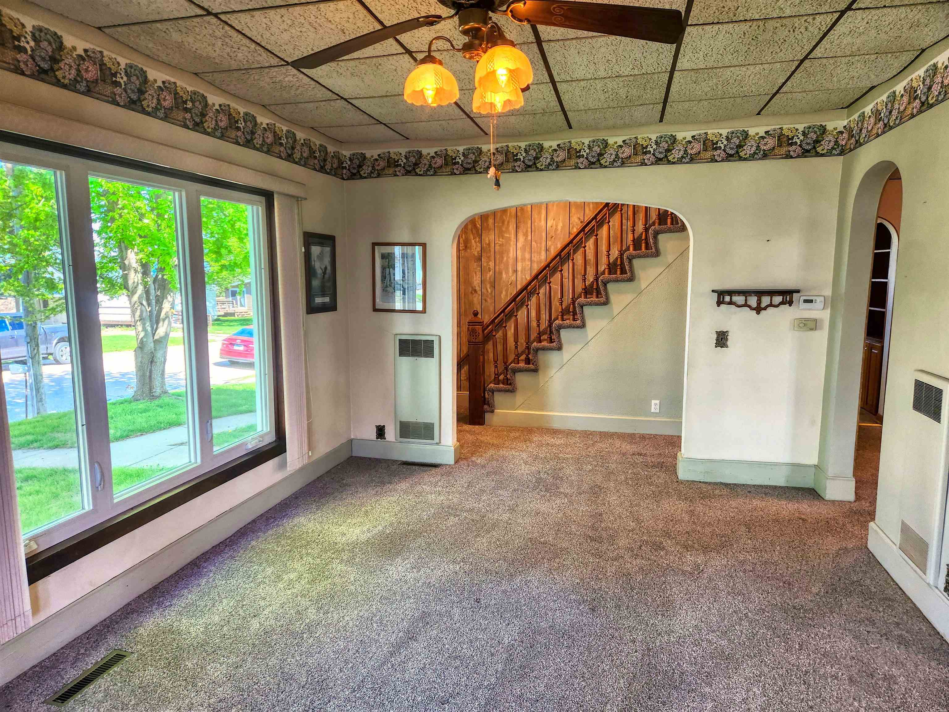 805 North Kent Road Kent, IL 61044 - Photo 4 of 32