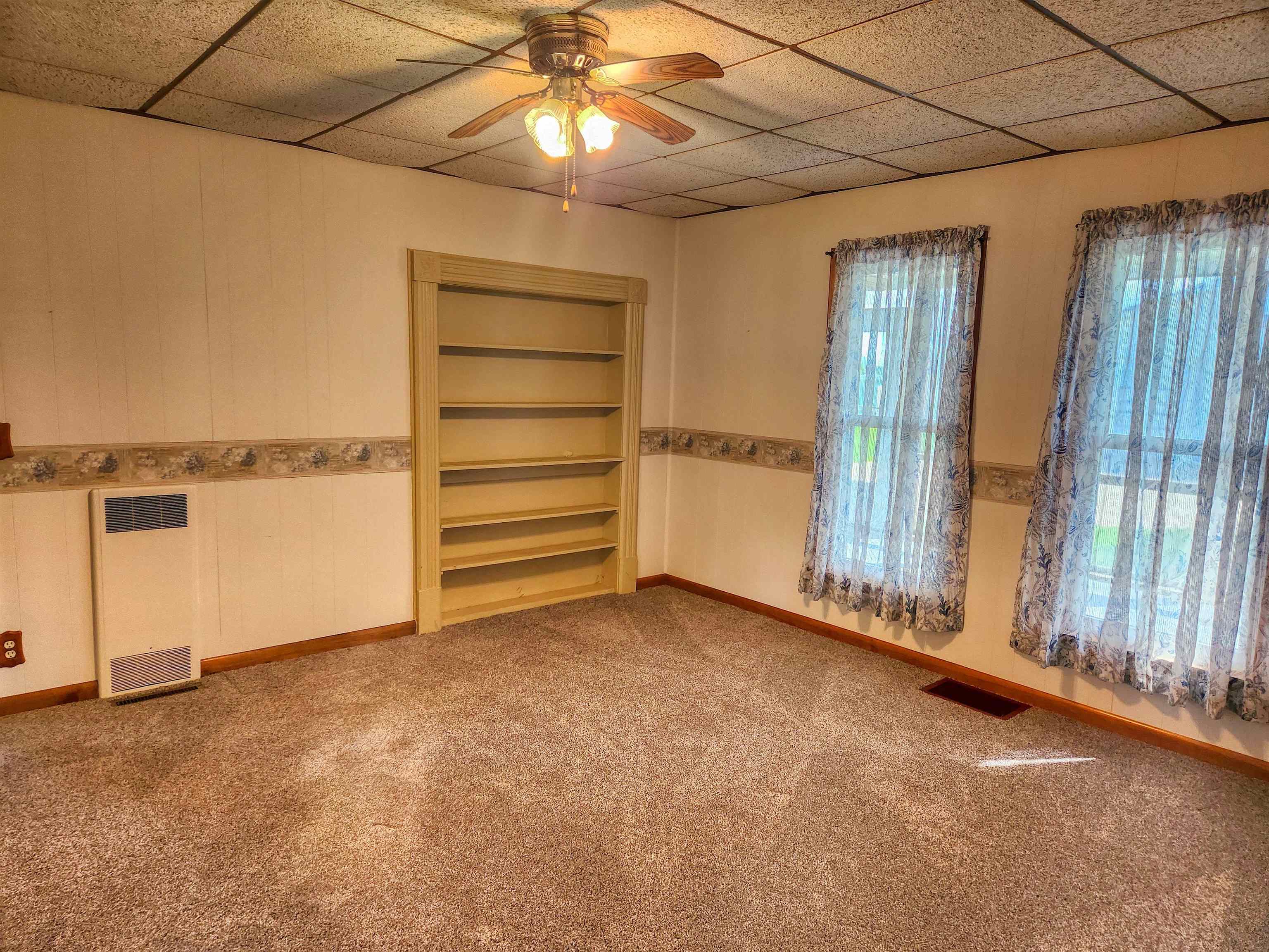 805 North Kent Road Kent, IL 61044 - Photo 10 of 32