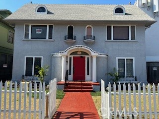 1025 Locust Avenue Long Beach, CA 90813 - Photo 1 of 64