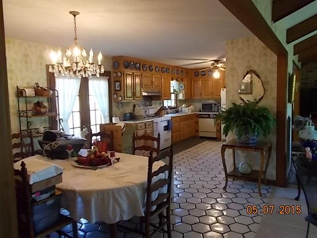 280 Blooming Grove Road Pulaski, TN 38478 - Photo 11 of 20 DINNING/KITCHEN