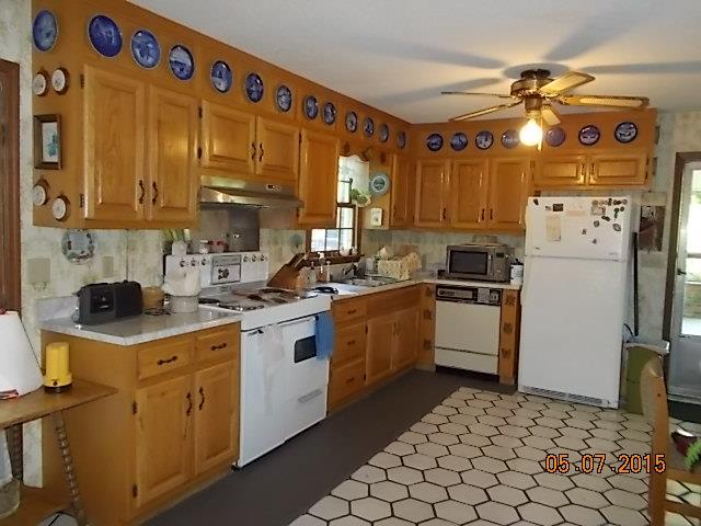 280 Blooming Grove Road Pulaski, TN 38478 - Photo 20 of 20 KITCHEN CABINETS