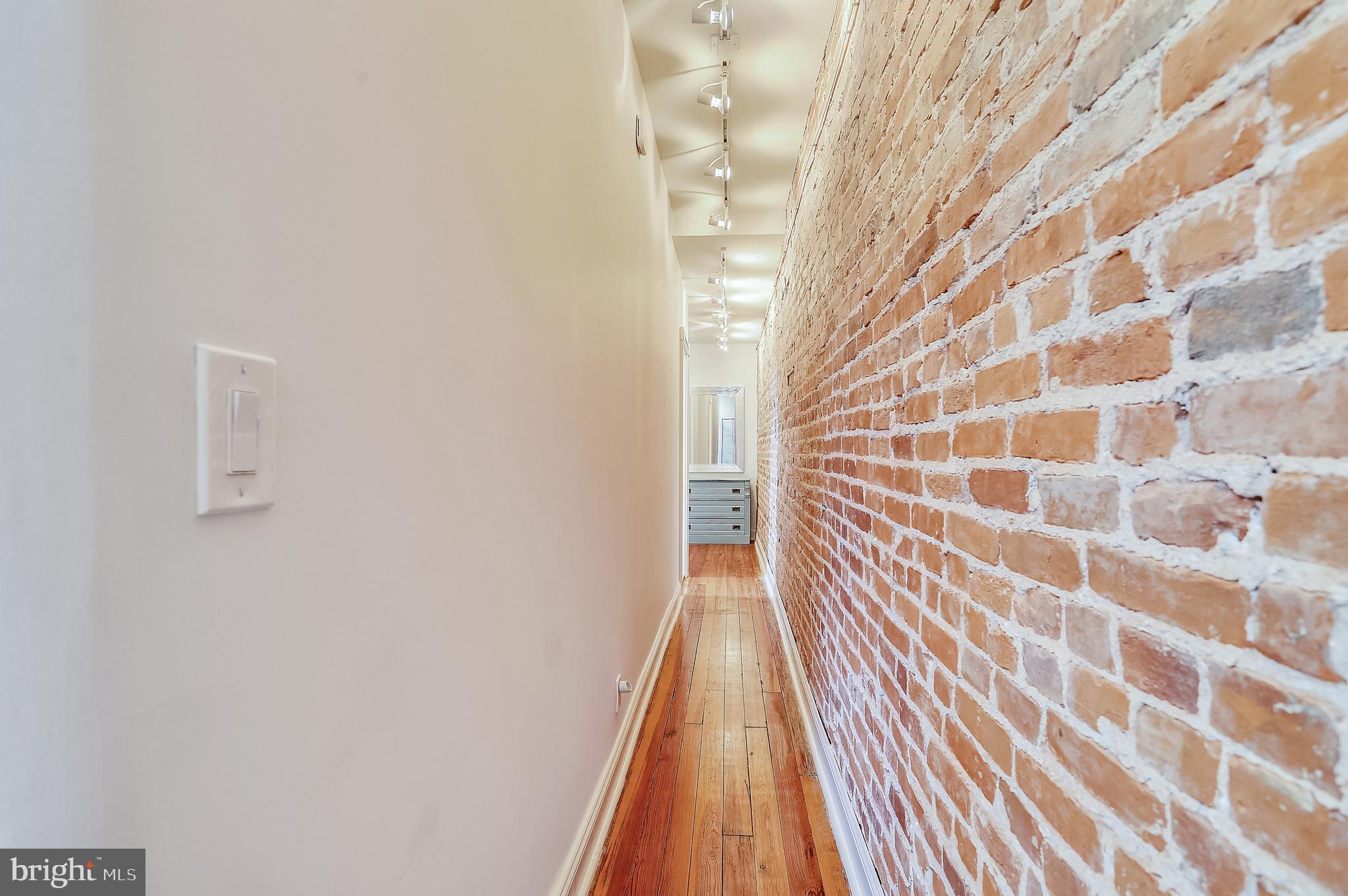 1420 Riverside Avenue Baltimore, MD 21230 - Photo 25 of 73 Long HW to rear of house - picture molding.
