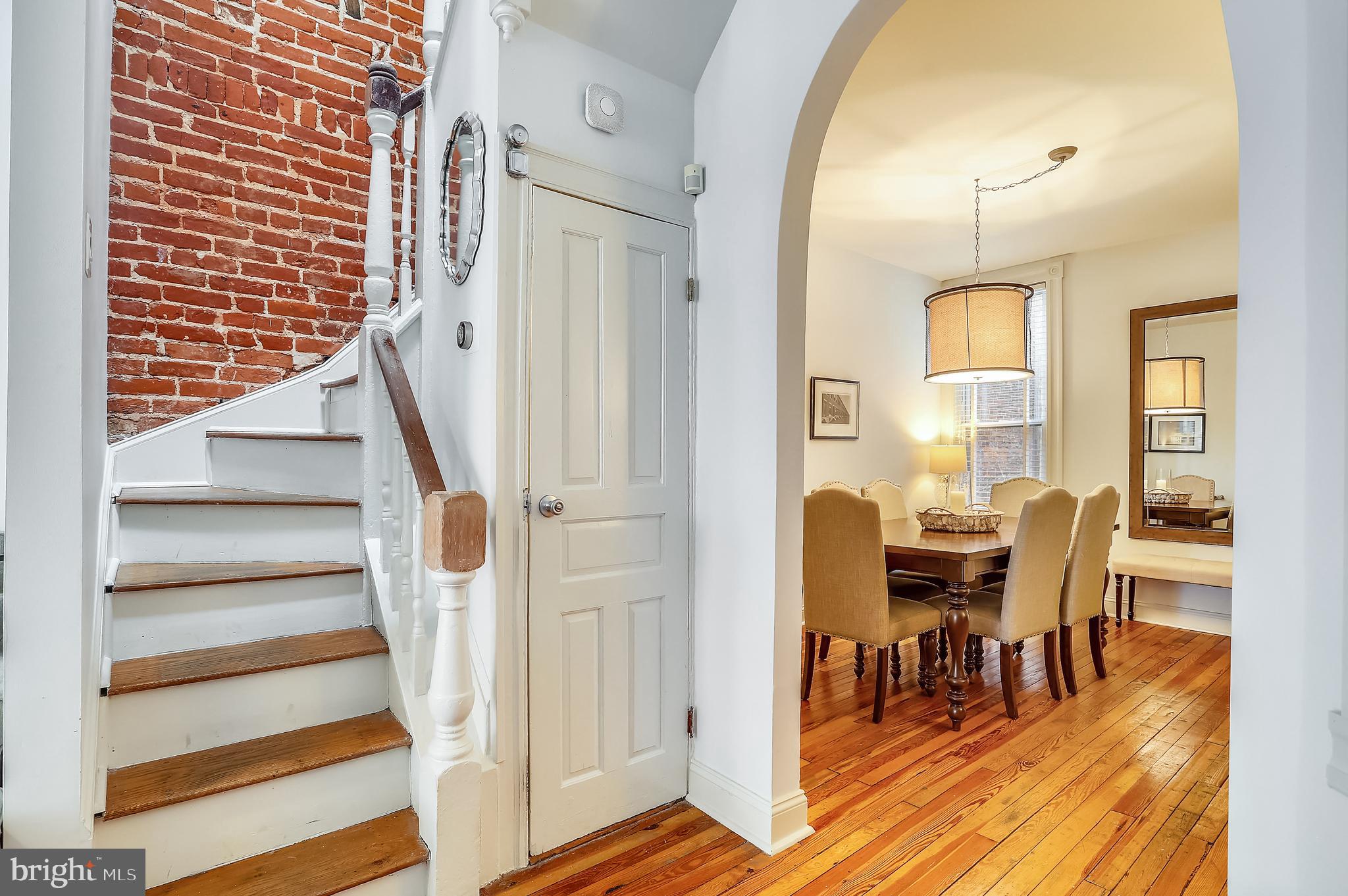 1420 Riverside Avenue Baltimore, MD 21230 - Photo 7 of 73 Step to the second level