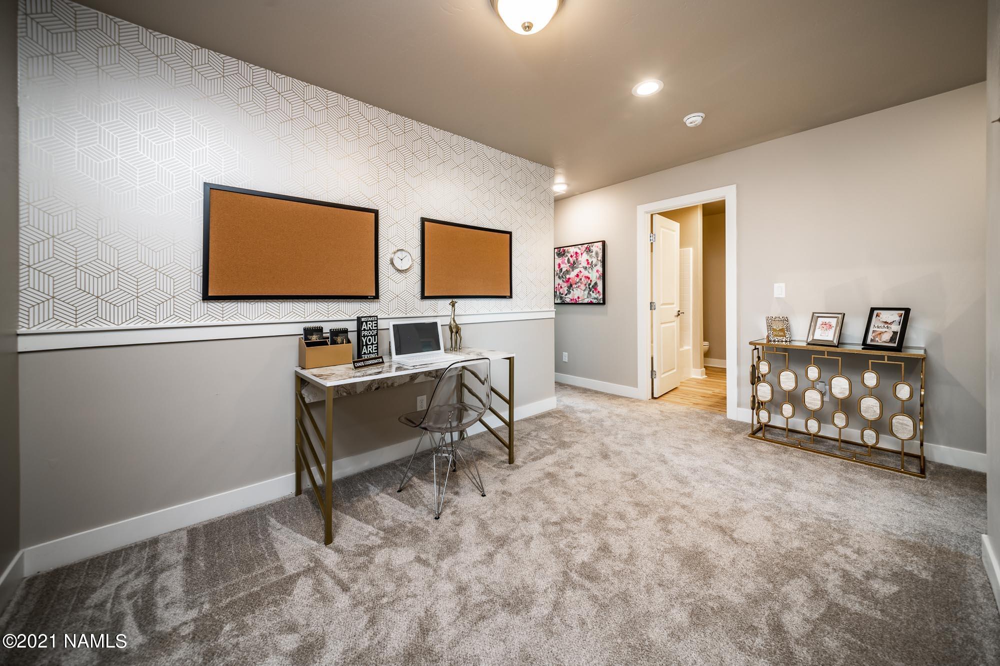 12209 Solid Rock Drive Bellemont, AZ 86015 - Photo 15 of 31 LOFT