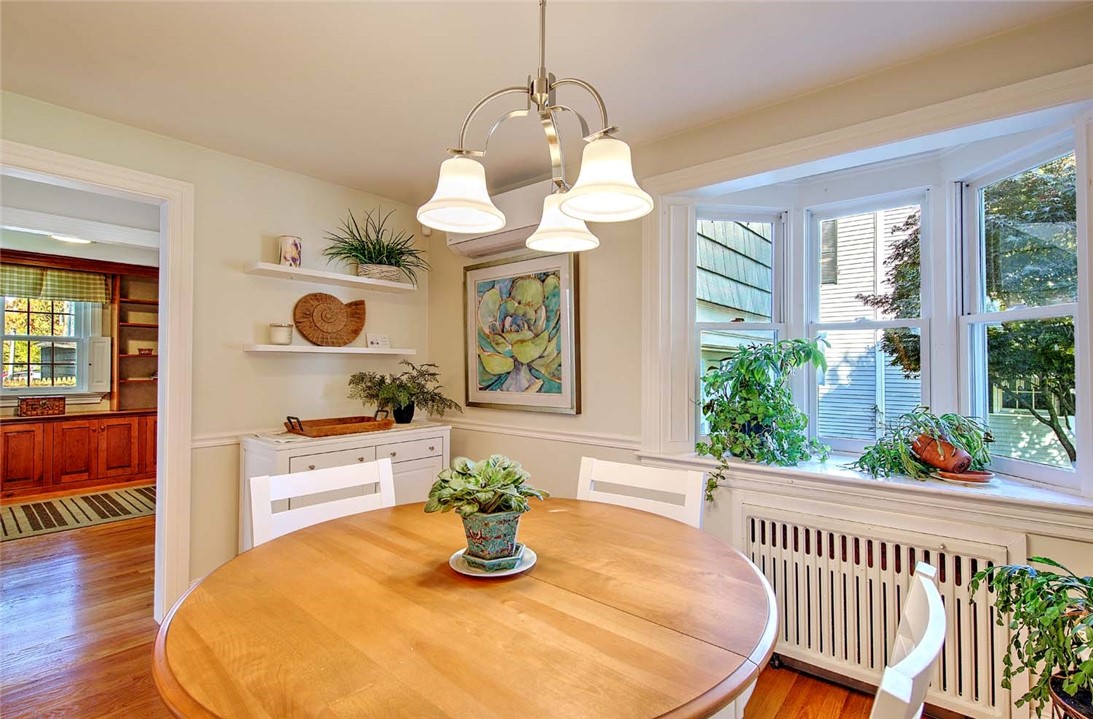 12 Harbour Terrace Cranston, RI 02905 - Photo 18 of 47