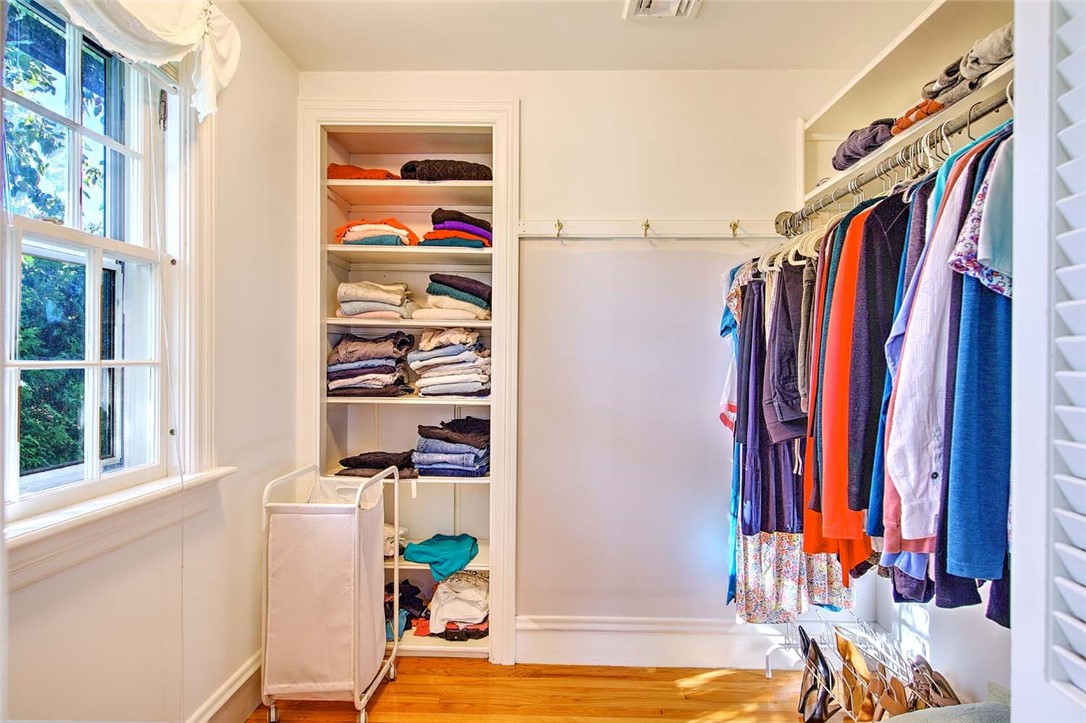 12 Harbour Terrace Cranston, RI 02905 - Photo 27 of 47