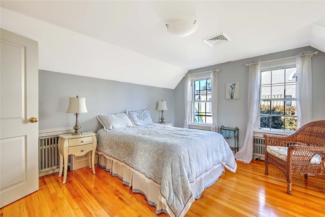 12 Harbour Terrace Cranston, RI 02905 - Photo 29 of 47