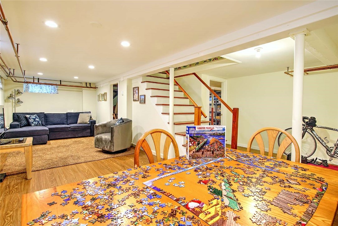 12 Harbour Terrace Cranston, RI 02905 - Photo 32 of 47