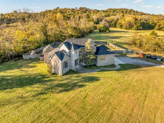 $1,499,000 | 635 Chicken Road, Lebanon, TN 37090