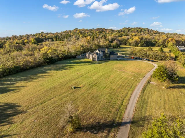 $1,499,000 | 635 Chicken Road, Lebanon, TN 37090