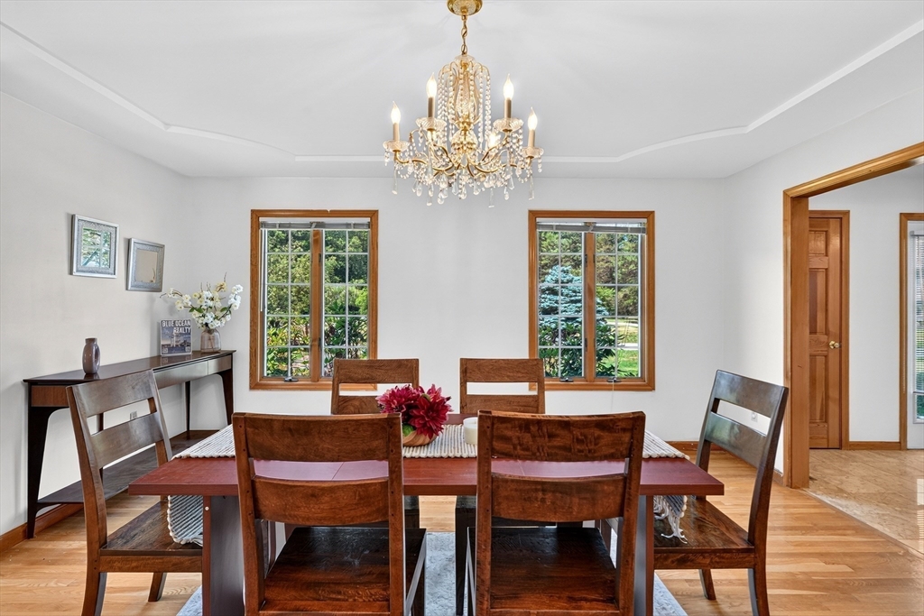 29 Page Road Weston, MA 02493 - Photo 15 of 34