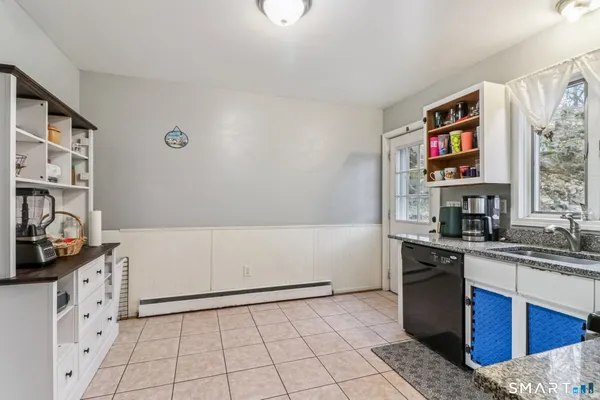 $325,000 | 89 Alma Street, Naugatuck, CT 06770