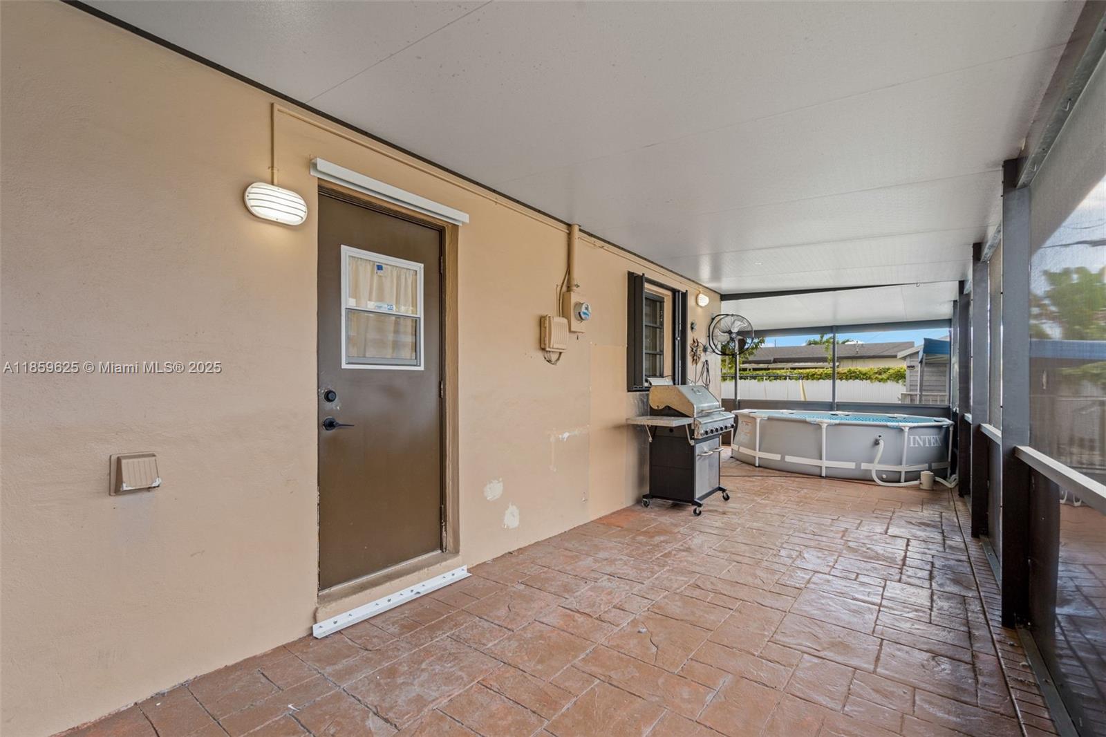 10450 Southwest 43rd Street Miami, FL 33165 - Photo 31 of 43