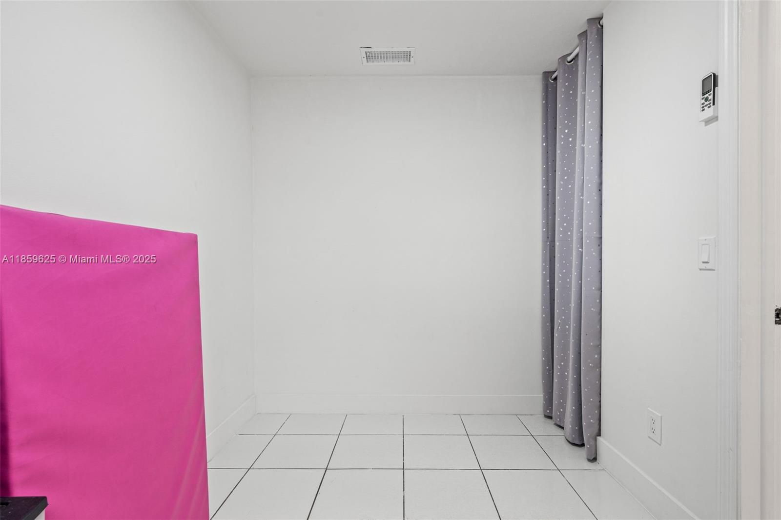 10450 Southwest 43rd Street Miami, FL 33165 - Photo 38 of 43 a view of an empty room