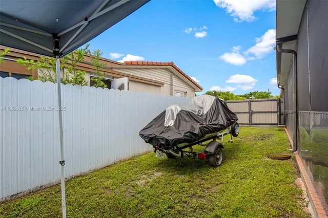 $699,900 | 10450 Southwest 43rd Street, Miami, FL 33165