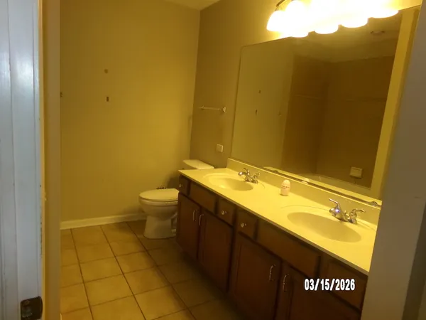 $189,900 | 9440 South 51st Avenue, Unit 502, Oak Lawn, IL 60453