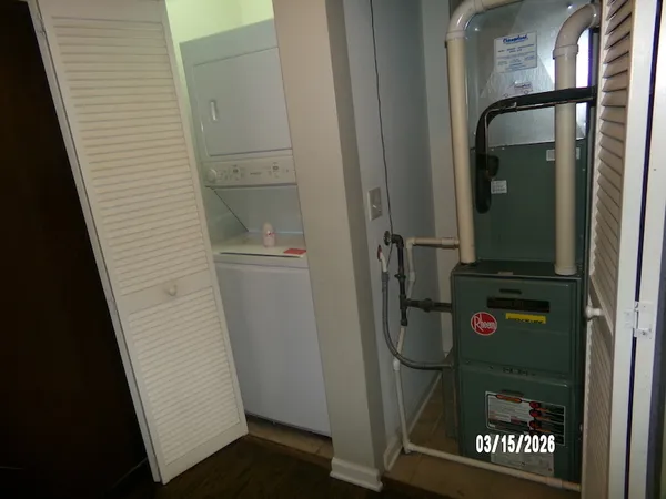 $189,900 | 9440 South 51st Avenue, Unit 502, Oak Lawn, IL 60453