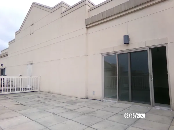 $189,900 | 9440 South 51st Avenue, Unit 502, Oak Lawn, IL 60453
