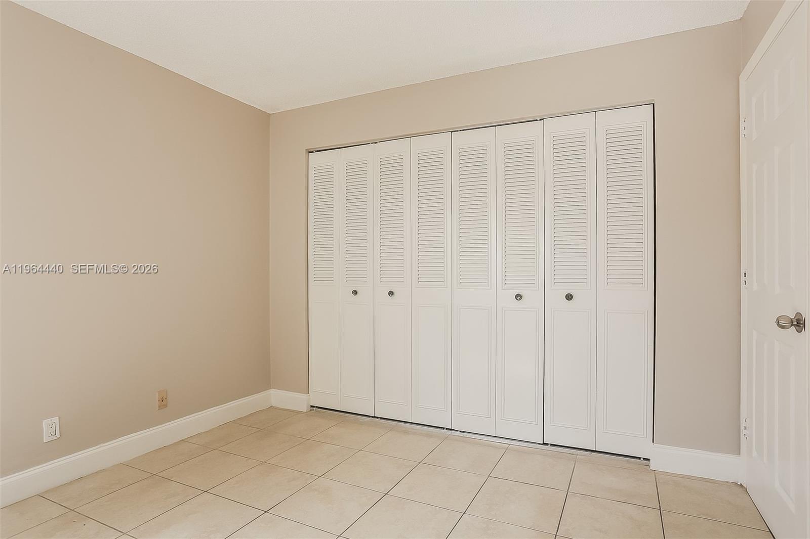 1013 Southwest 49th Avenue Pompano Beach, FL 33068 - Photo 11 of 15