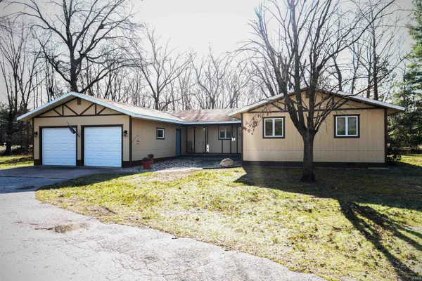 $264,800 | 5020 South Woodland Drive, North Judson, IN 46366