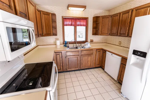 $264,800 | 5020 South Woodland Drive, North Judson, IN 46366