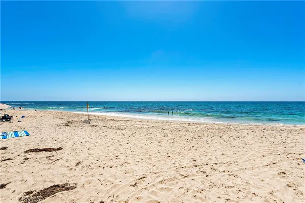$4,150,000 | 1585 Catalina Street, Laguna Beach, CA 92651