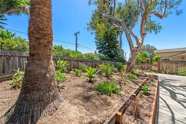 $4,150,000 | 1585 Catalina Street, Laguna Beach, CA 92651