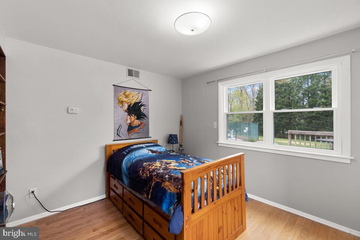 6122 Loventree Road Columbia, MD 21044 - Photo 18 of 27 Bedroom