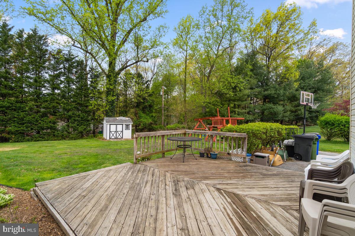 6122 Loventree Road Columbia, MD 21044 - Photo 23 of 27 Deck