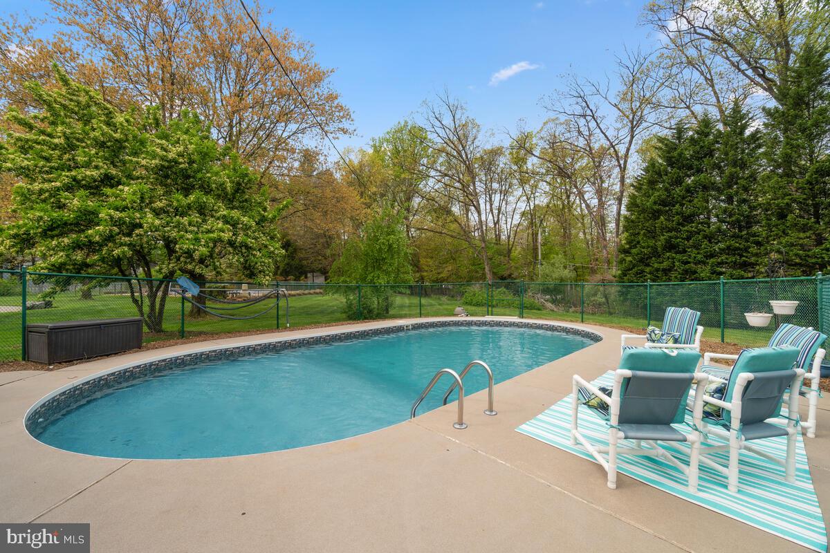 6122 Loventree Road Columbia, MD 21044 - Photo 24 of 27 Pool
