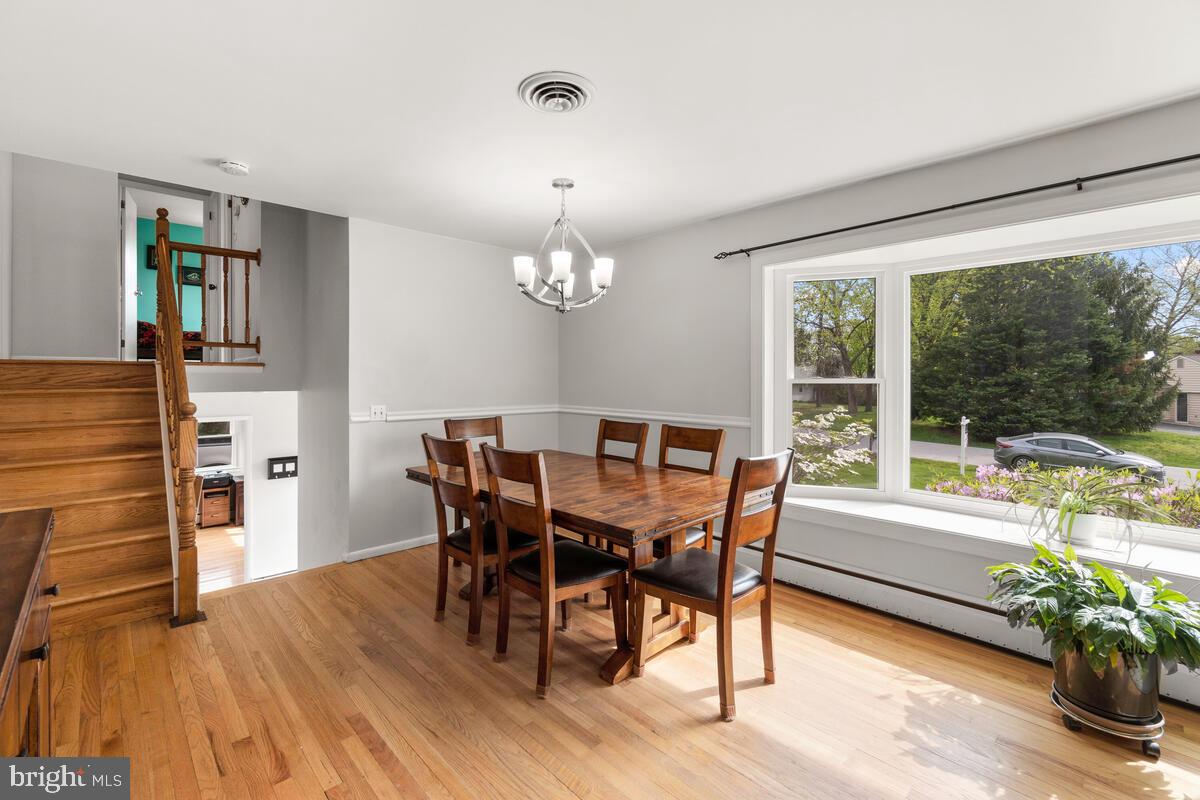 6122 Loventree Road Columbia, MD 21044 - Photo 7 of 27 Dining Room