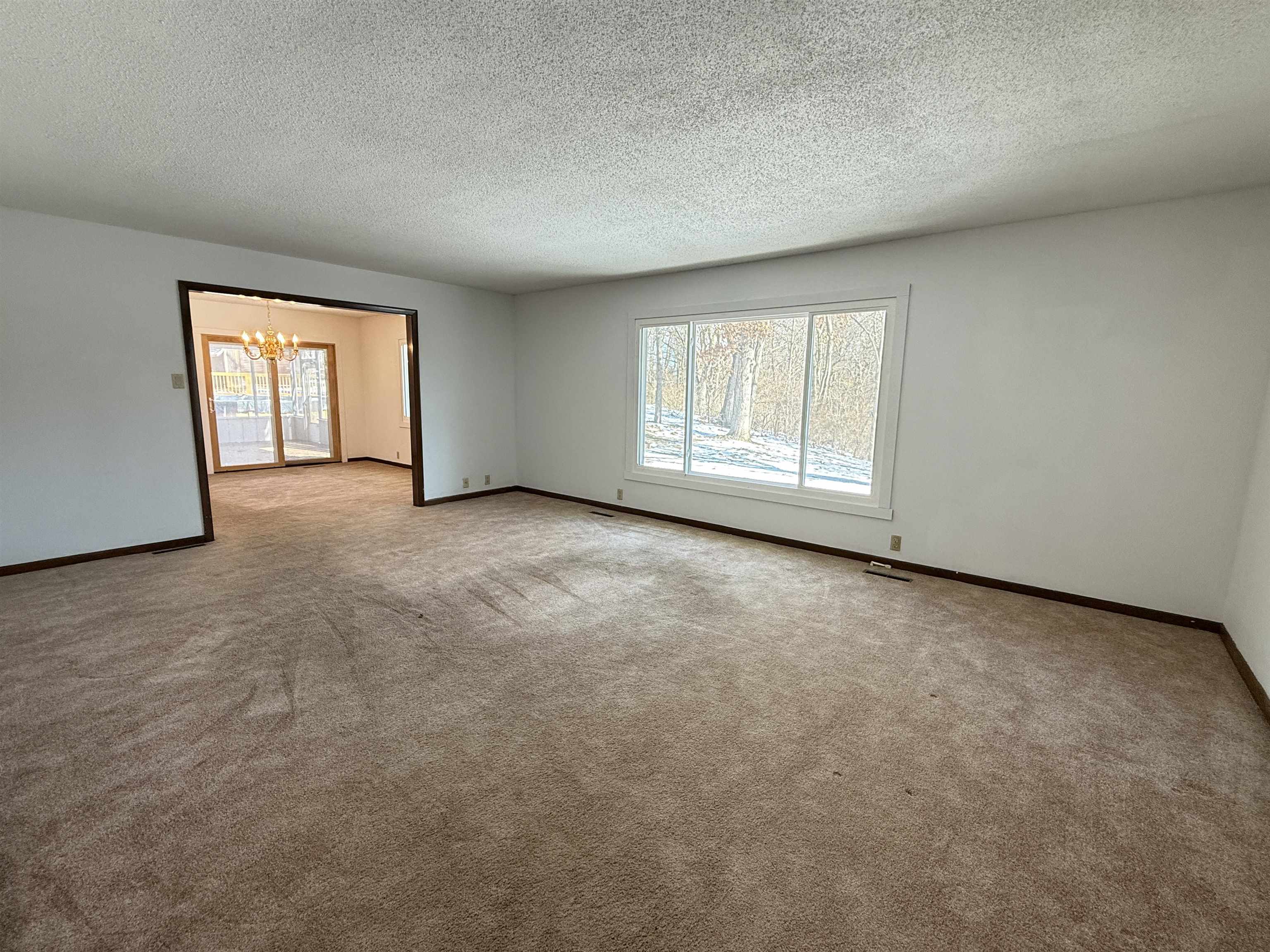 45 South Blackhawk Road Oregon, IL 61061 - Photo 4 of 42