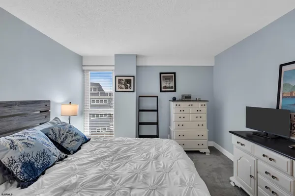 $1,425,000 | 322 Boardwalk, Unit 300, Ocean City, NJ 08226