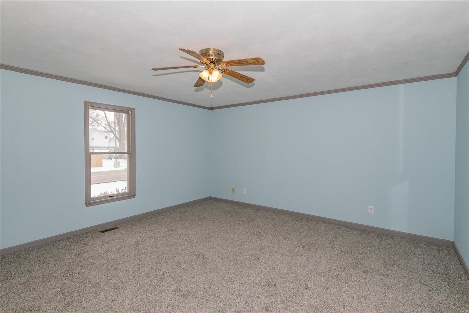 1001 West Main Street Alhambra, IL 62001 - Photo 11 of 17