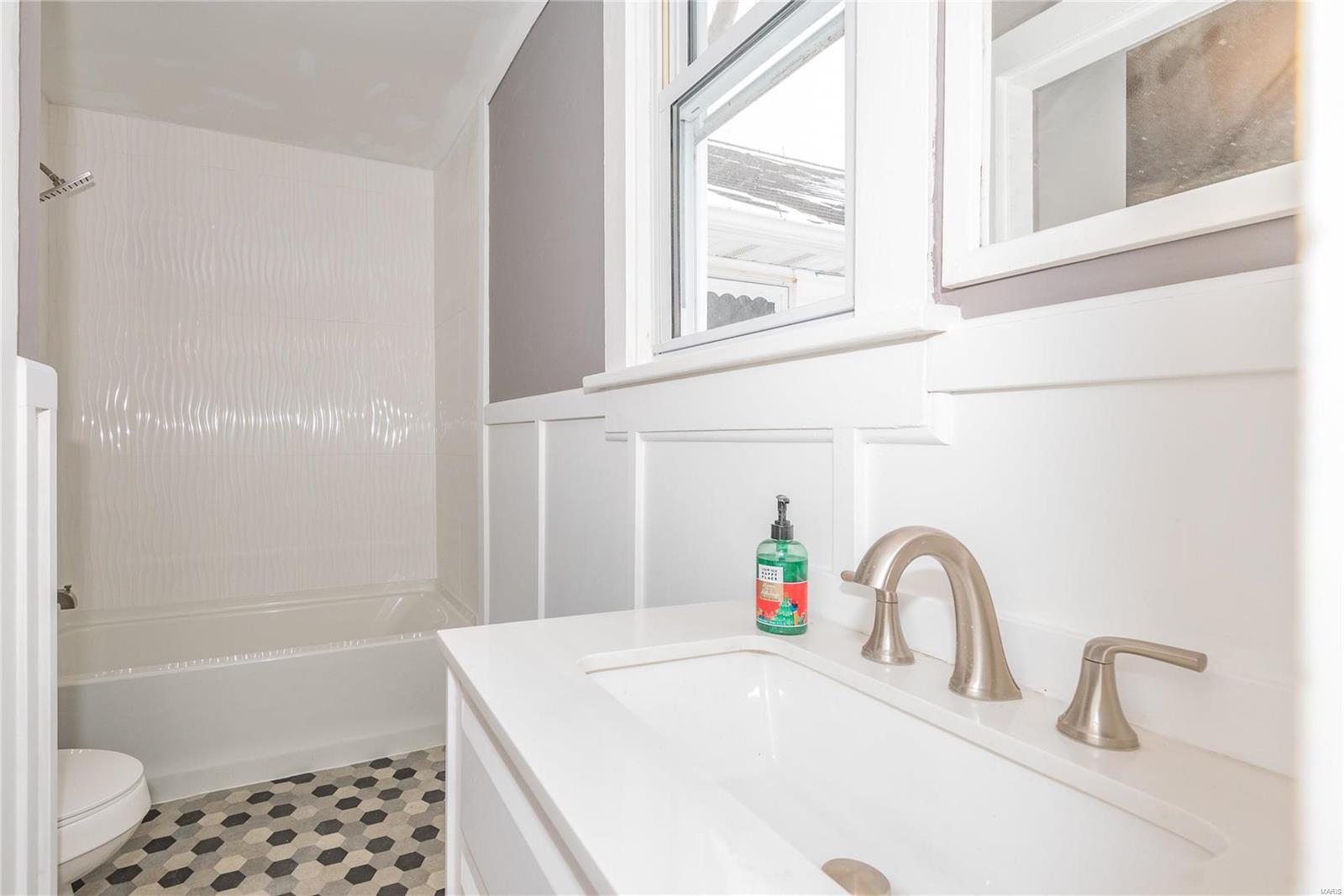 1001 West Main Street Alhambra, IL 62001 - Photo 13 of 17