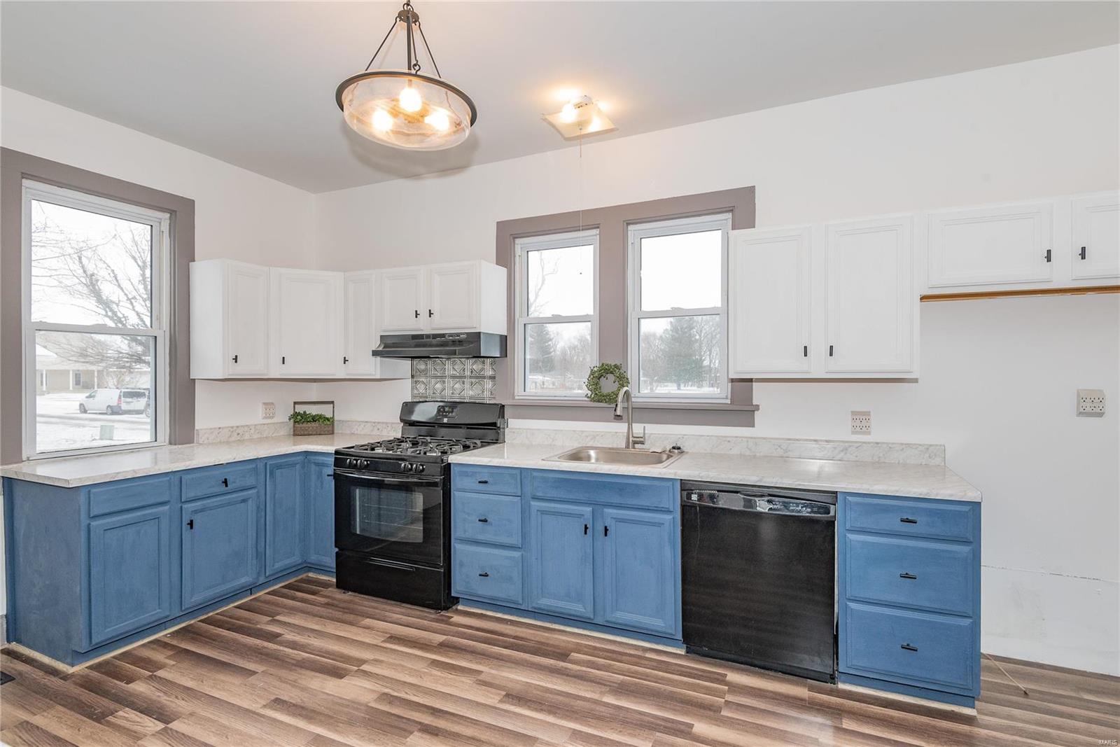 1001 West Main Street Alhambra, IL 62001 - Photo 3 of 17