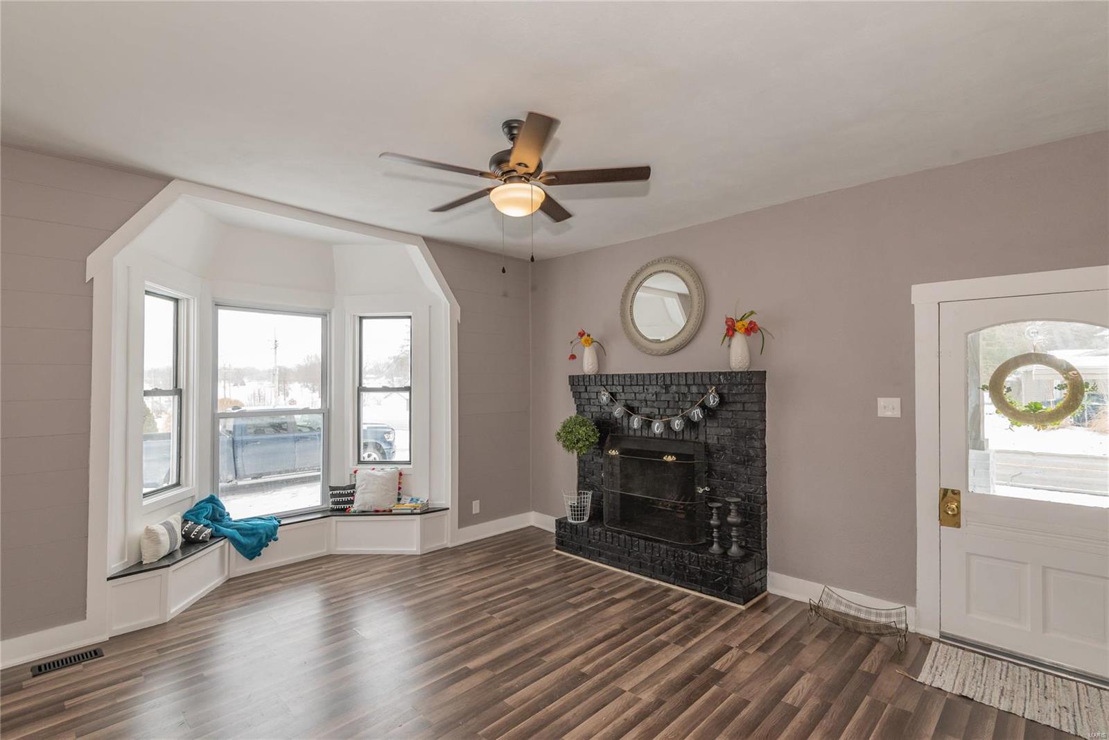 1001 West Main Street Alhambra, IL 62001 - Photo 7 of 17