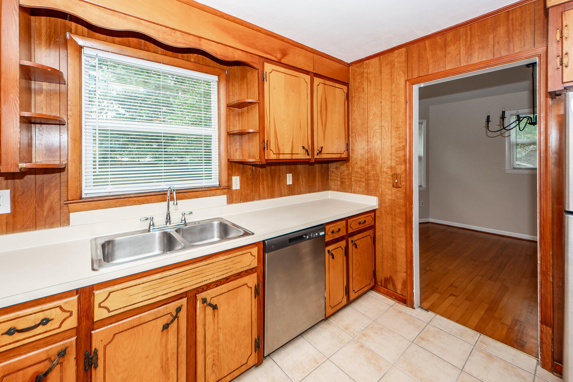 717 Waterloo Street Charleston, SC 29412 - Photo 14 of 38 14