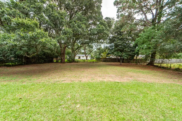 $2,800 | 717 Waterloo Street, Charleston, SC 29412