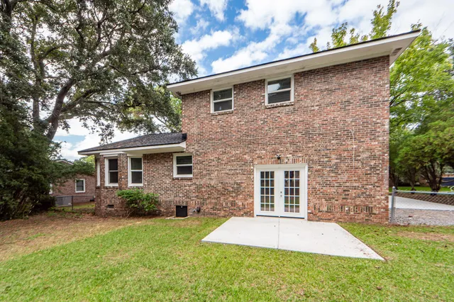 $2,800 | 717 Waterloo Street, Charleston, SC 29412