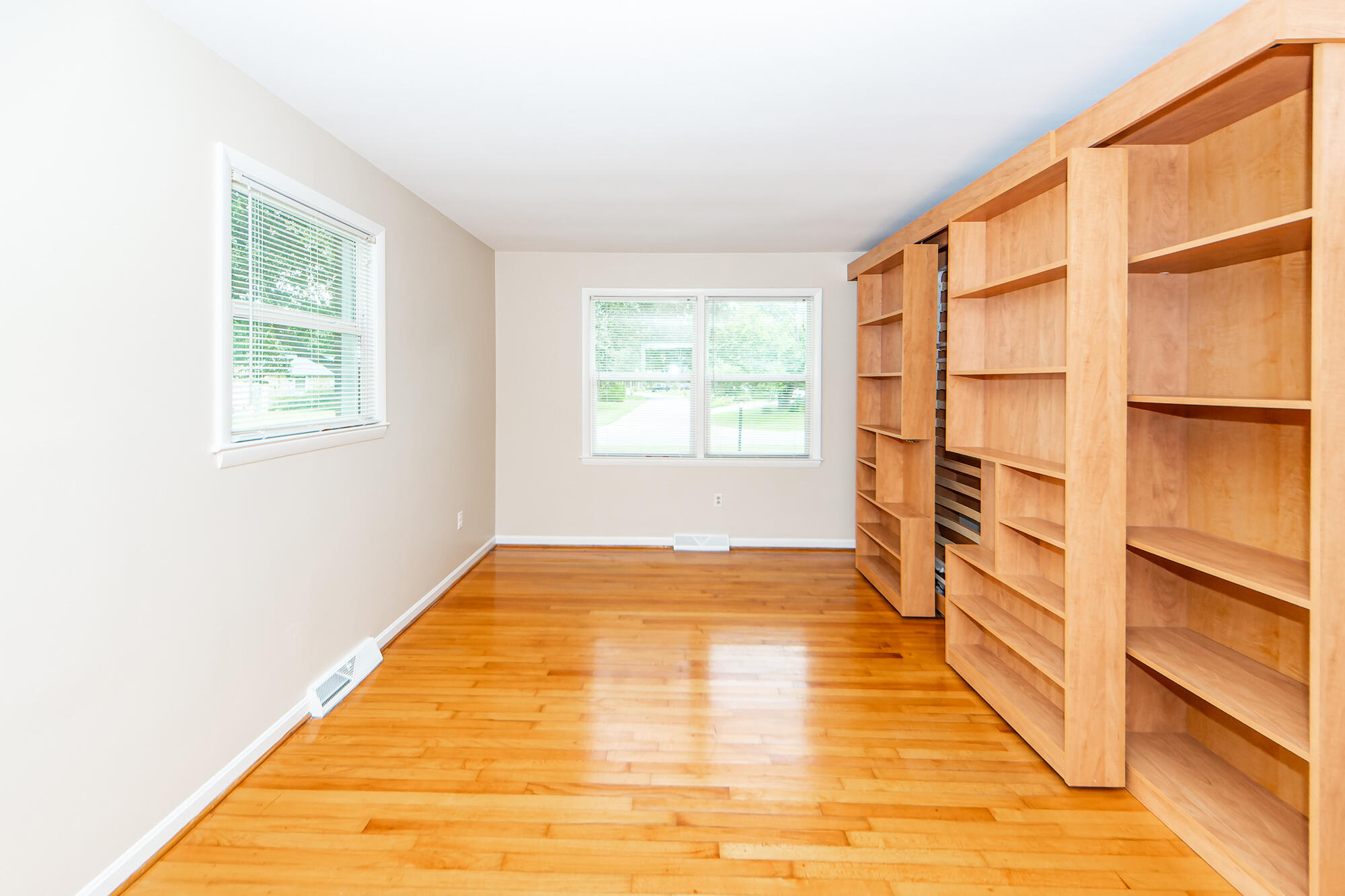 717 Waterloo Street Charleston, SC 29412 - Photo 8 of 38 08