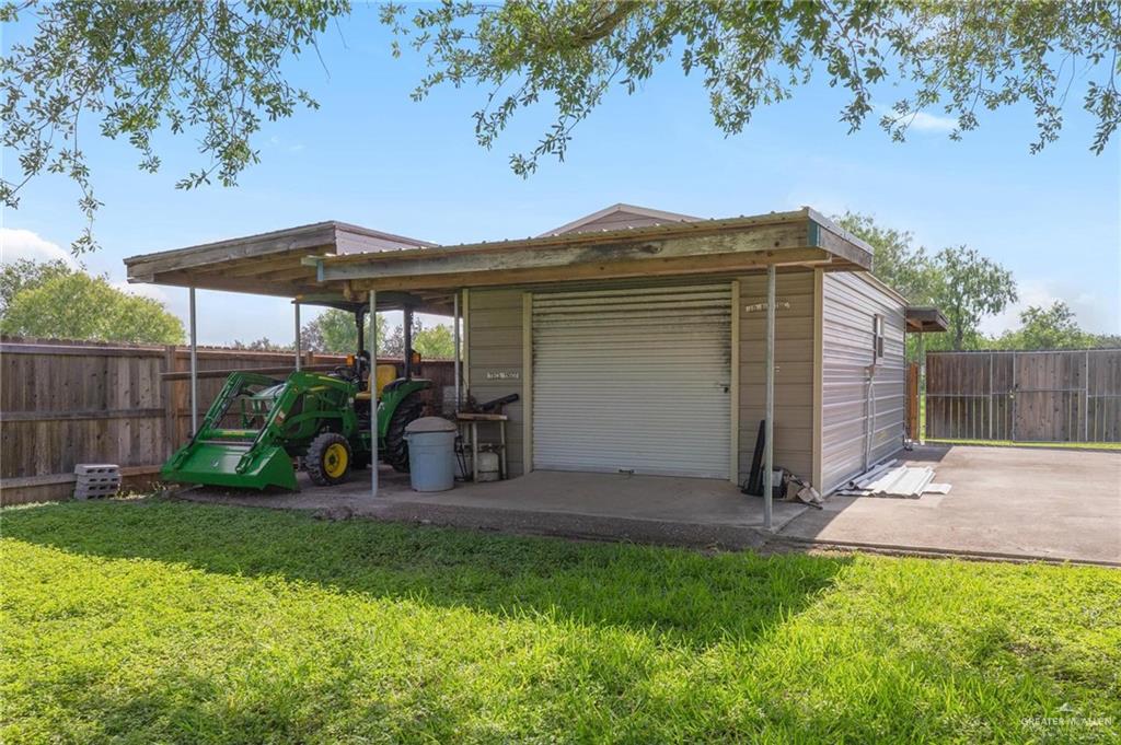 401 South Parker Road La Feria, TX 78559 - Photo 25 of 34