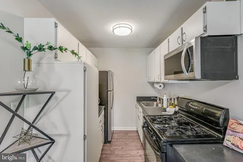 $239,500 | 1200 South Arlington Ridge Road, Unit 305, Arlington, VA 22202