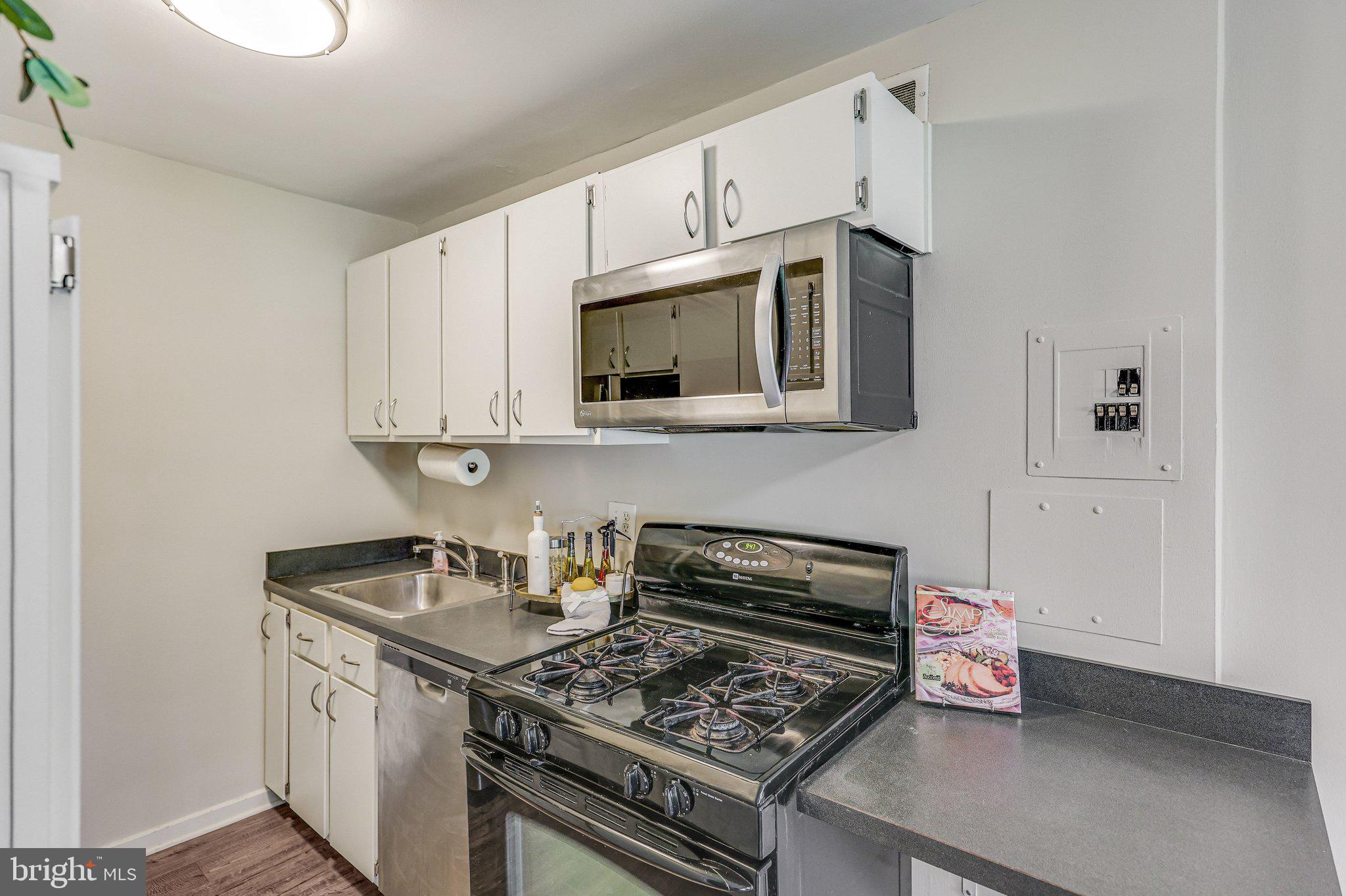 1200 South Arlington Ridge Road, Unit 305 Arlington, VA 22202 - Photo 12 of 25