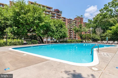 $239,500 | 1200 South Arlington Ridge Road, Unit 305, Arlington, VA 22202